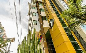 Hotel Titanium Plaza